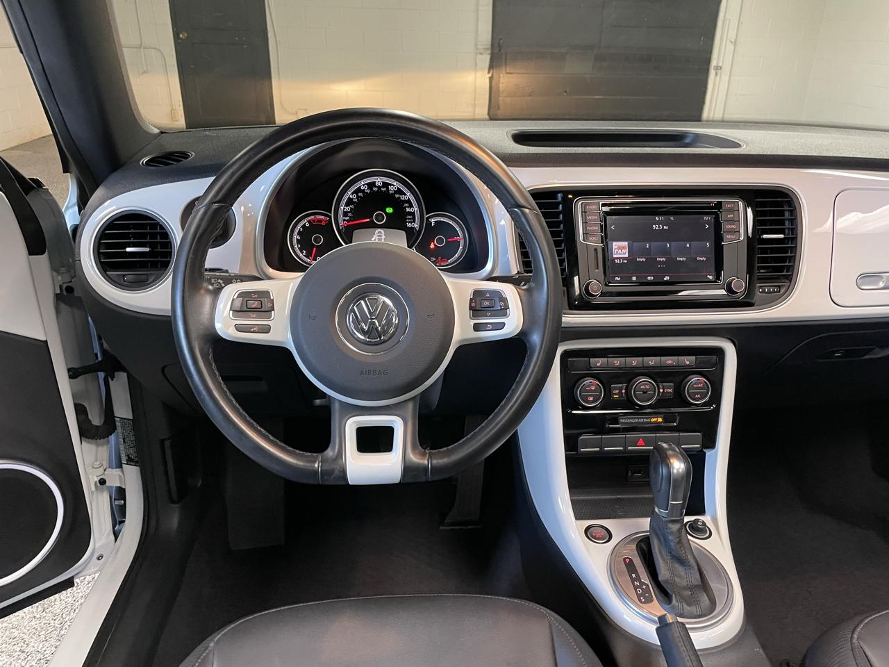 Volkswagen Beetle 2.0T SE Convertible 2018