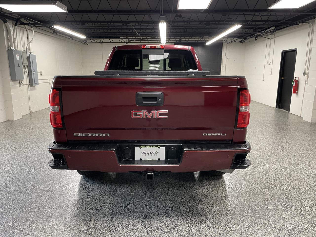 GMC Sierra 1500 Denali Crew Cab 4WD 2014