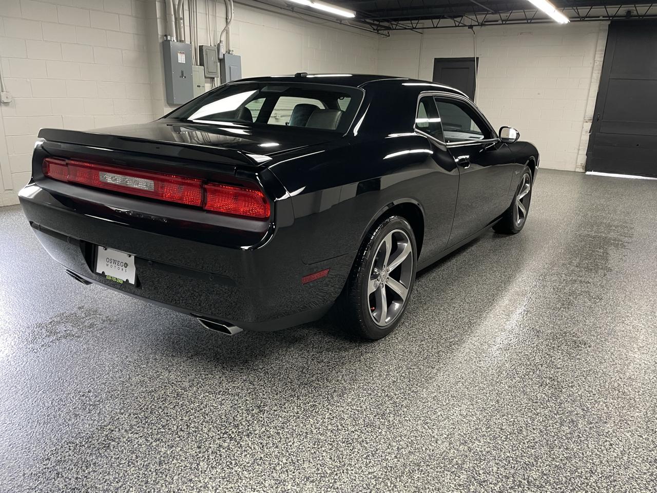 Dodge Challenger  2014