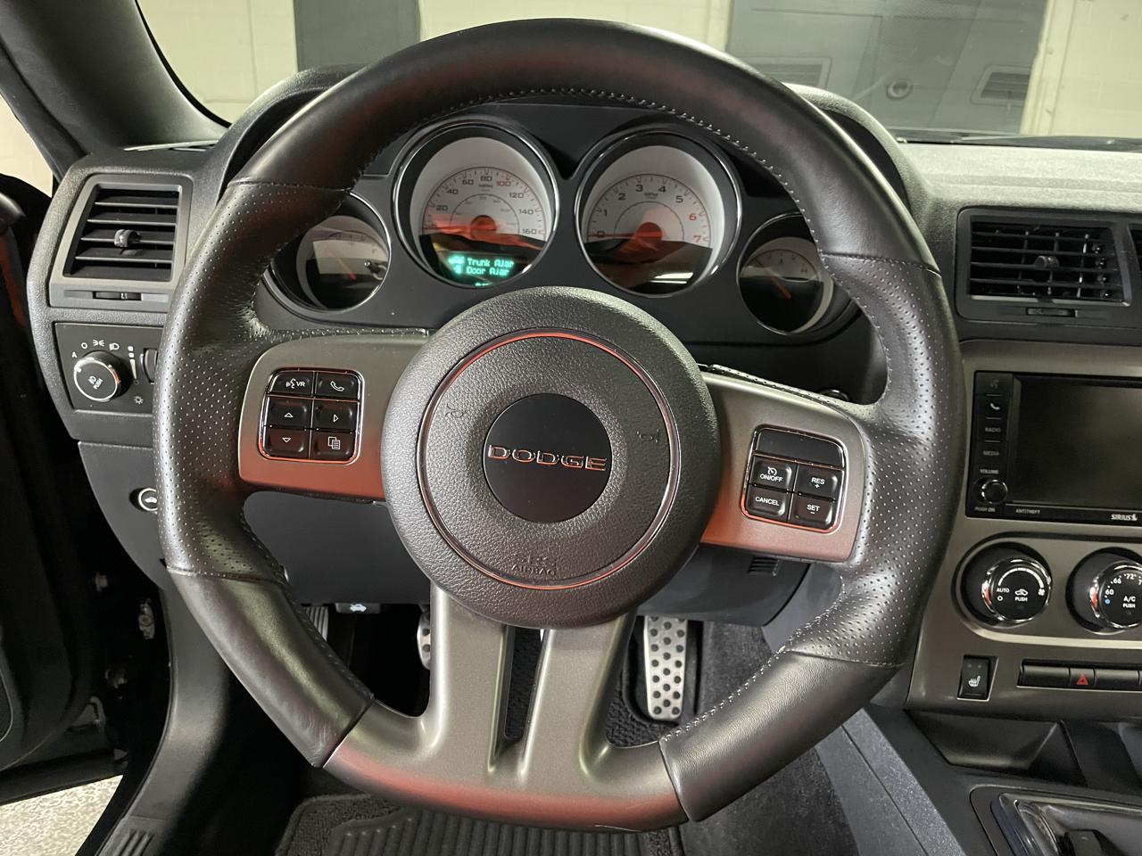 Dodge Challenger  2014