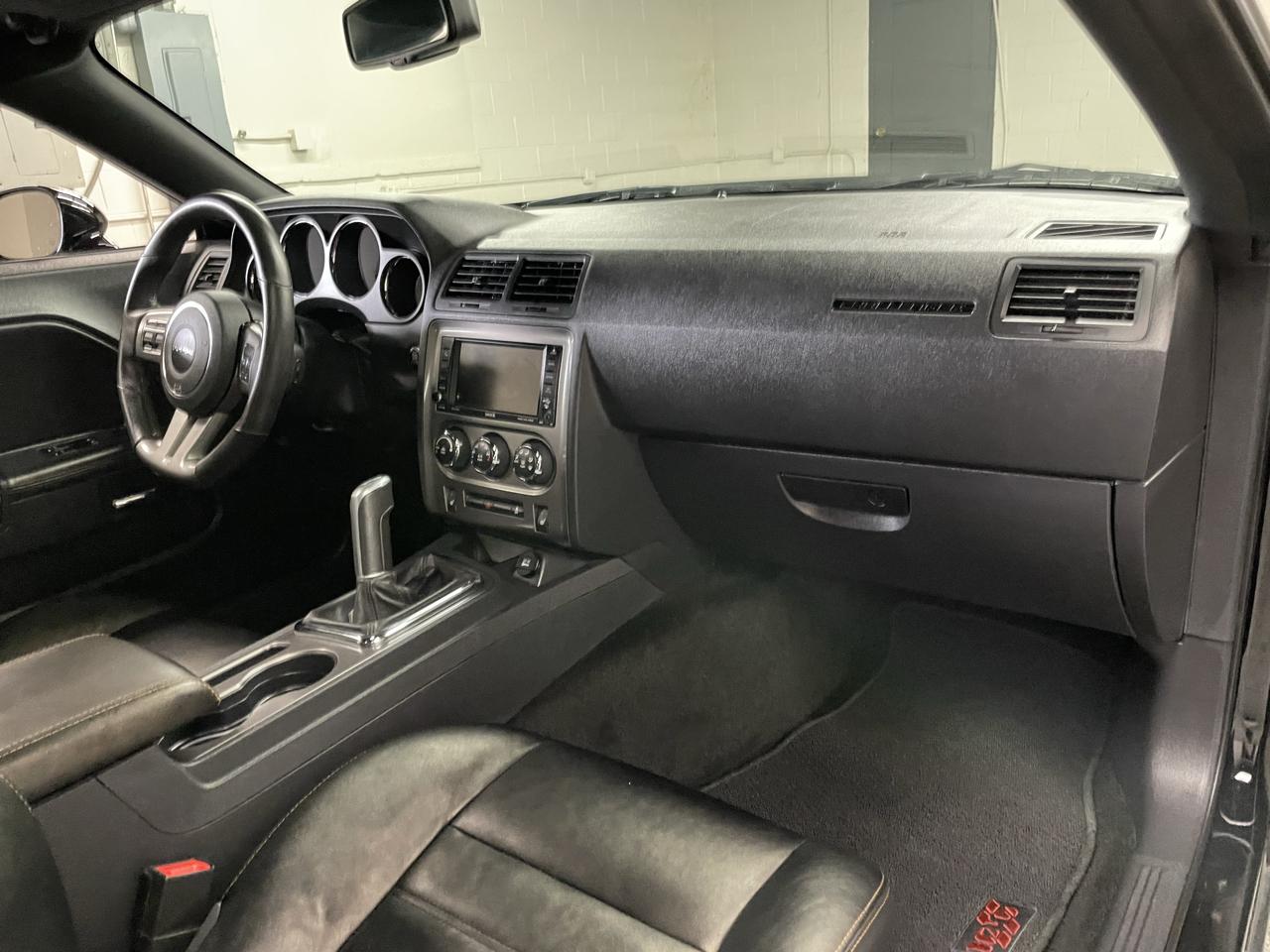Dodge Challenger  2014