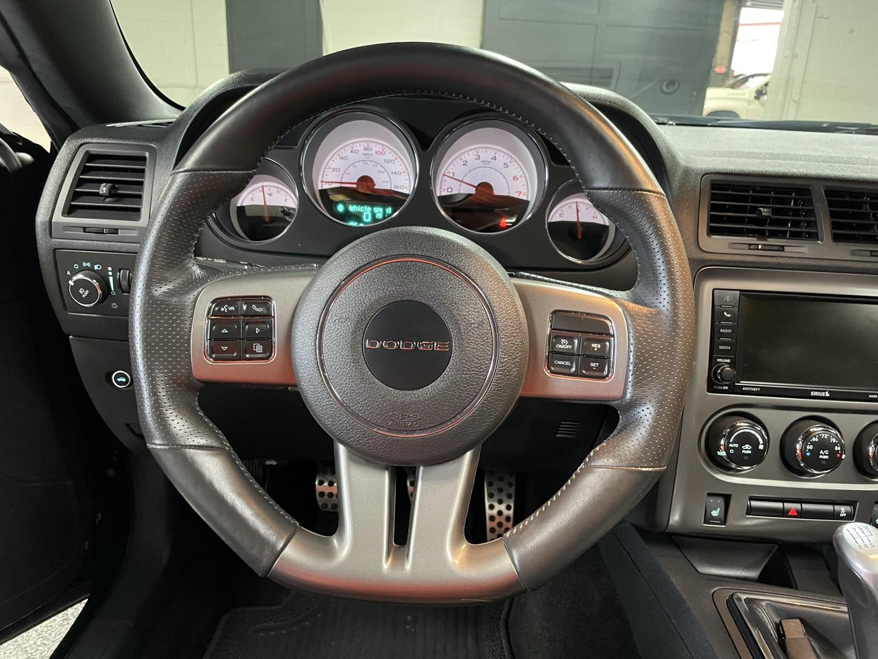 Dodge Challenger  2014
