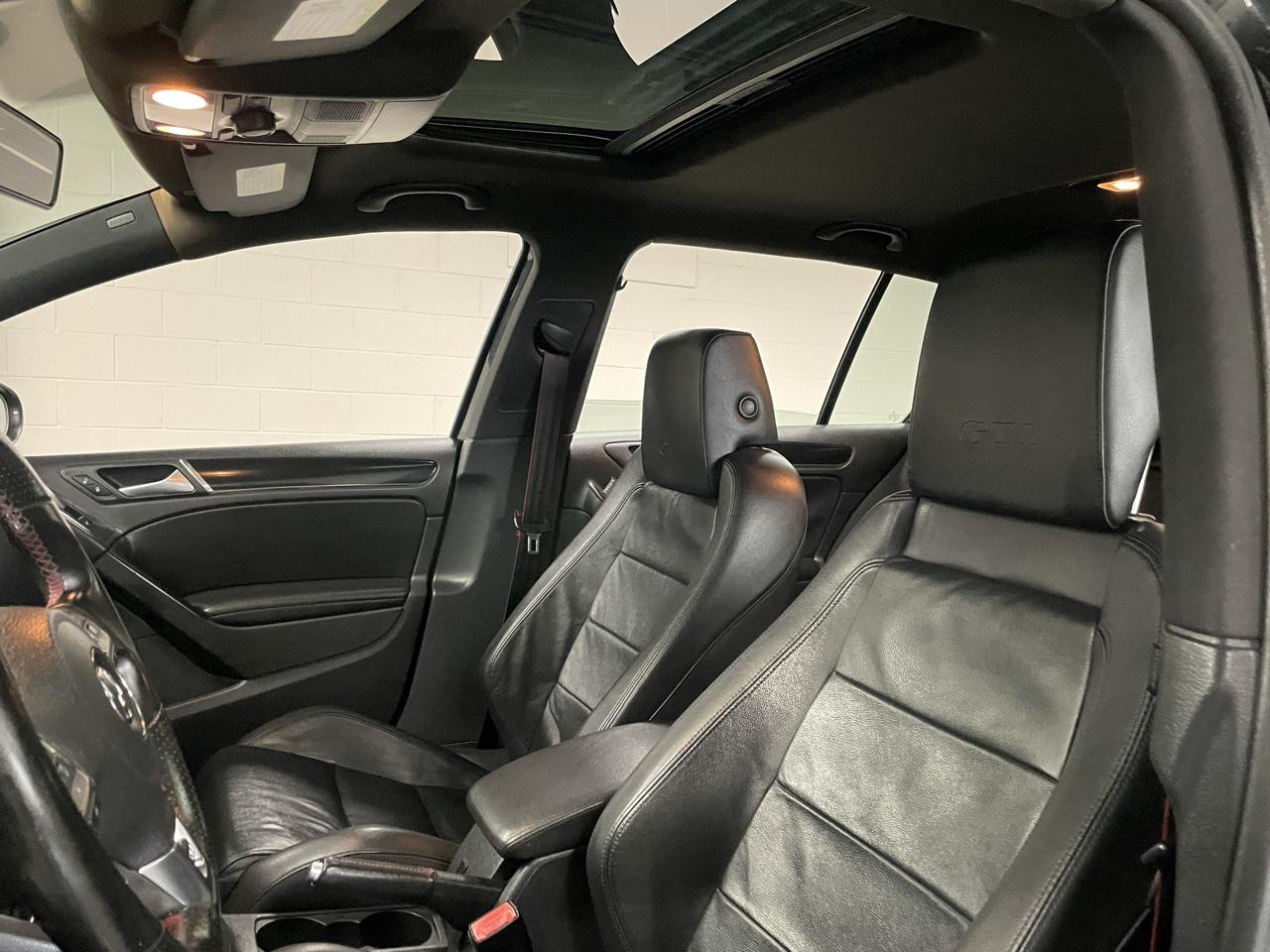 Volkswagen GTI Drivers Edition 4-Door 2014