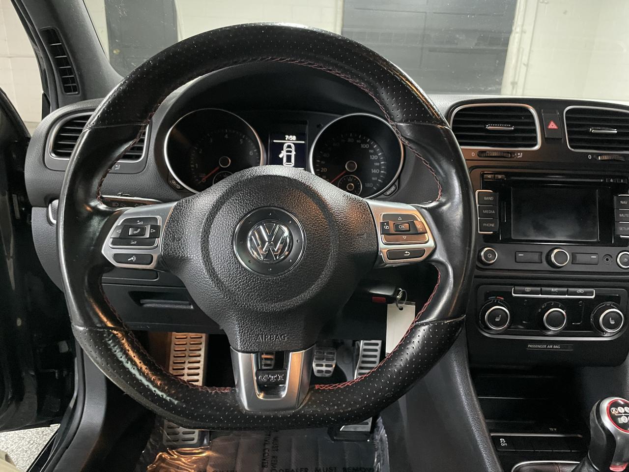 Volkswagen GTI Drivers Edition 4-Door 2014