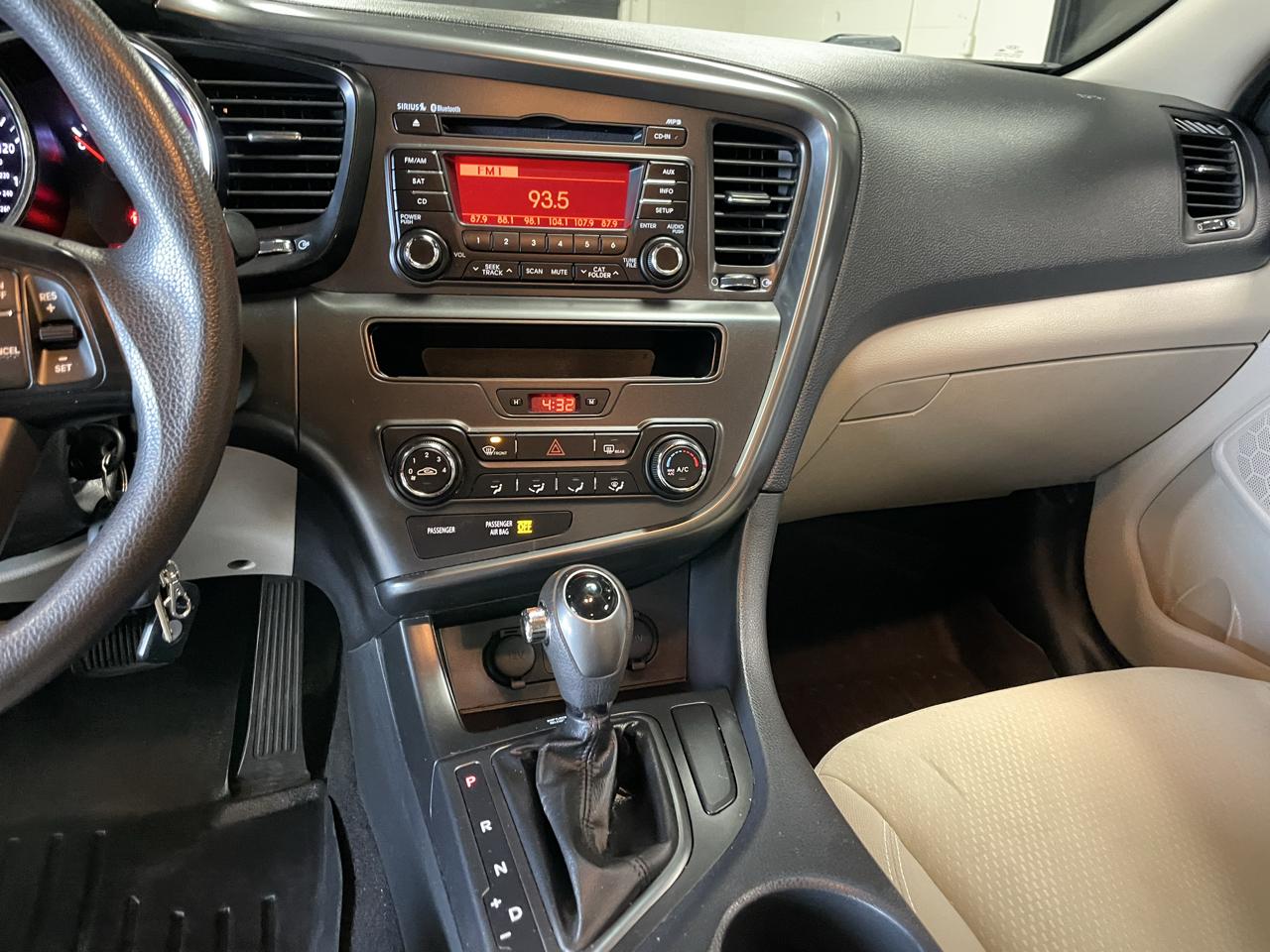 Kia Optima LX 2013