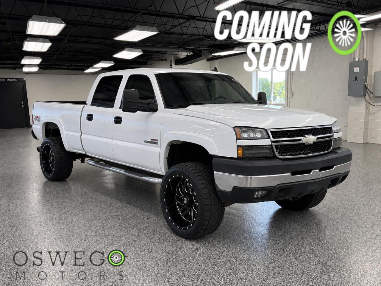 Chevrolet Silverado 2500HD LS Crew Cab 4WD 2006