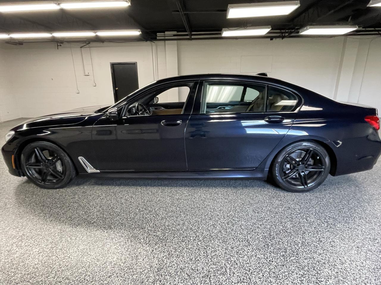 BMW 7-Series 750i xDrive 2016