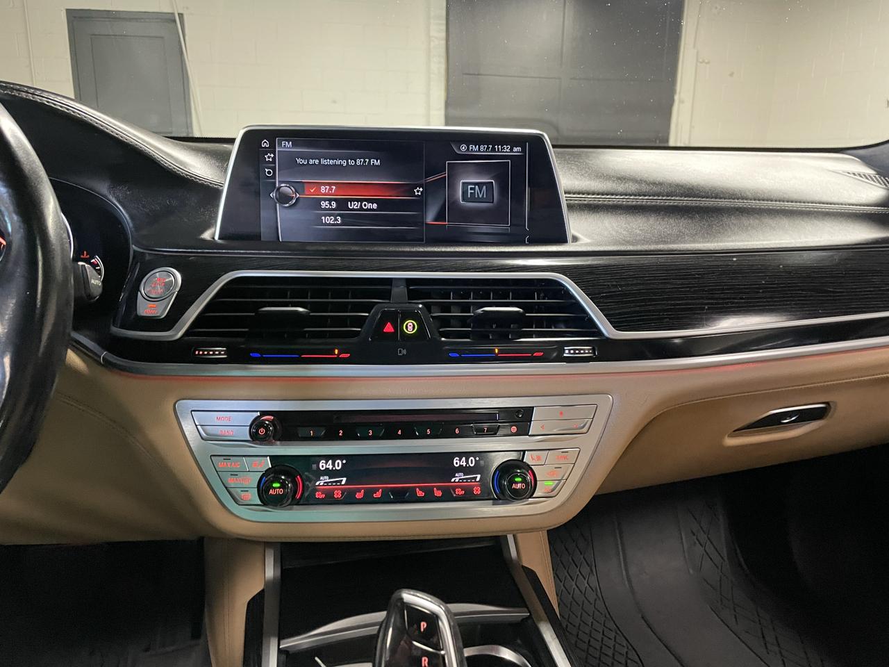BMW 7-Series 750i xDrive 2016