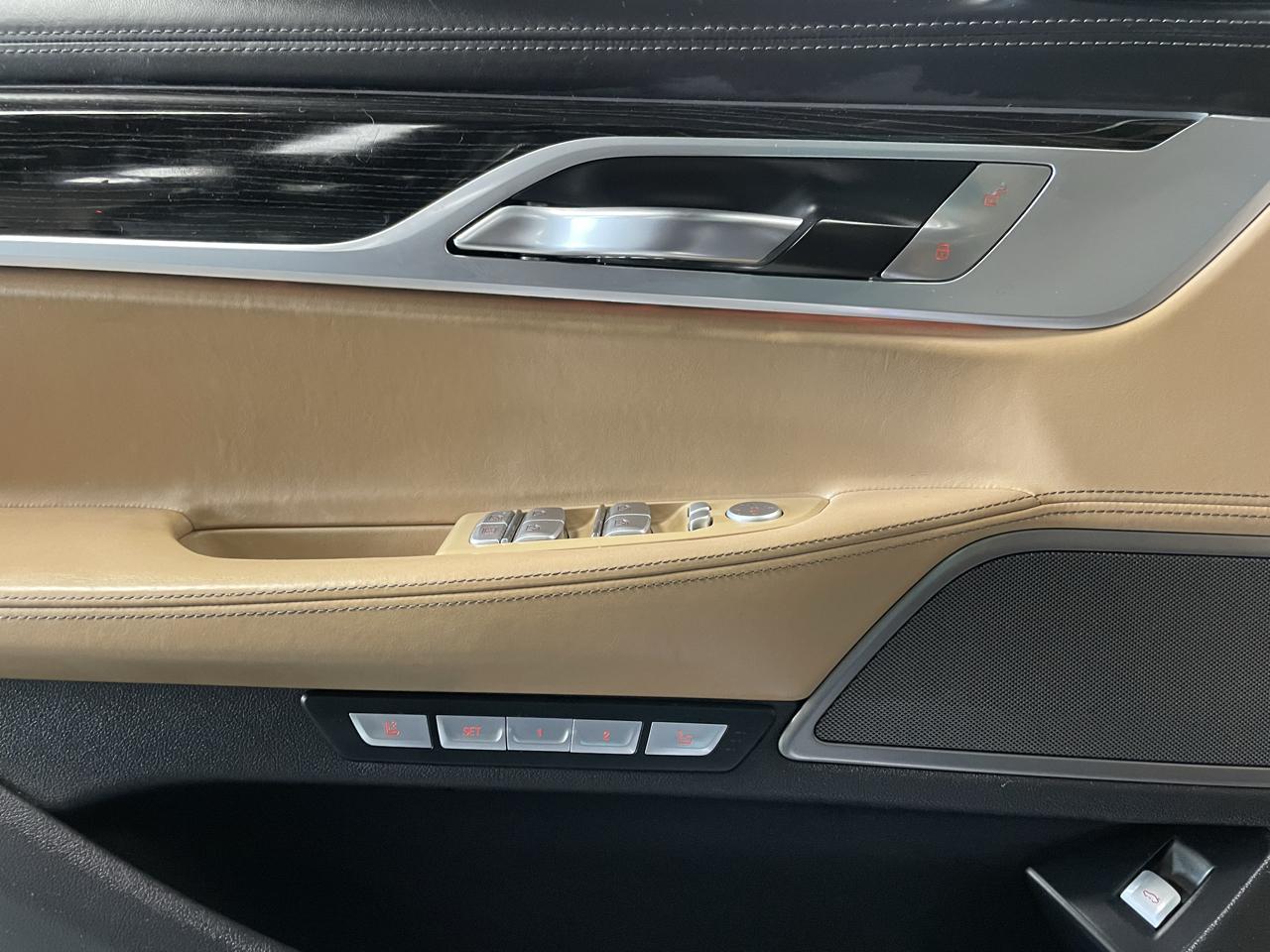 BMW 7-Series 750i xDrive 2016