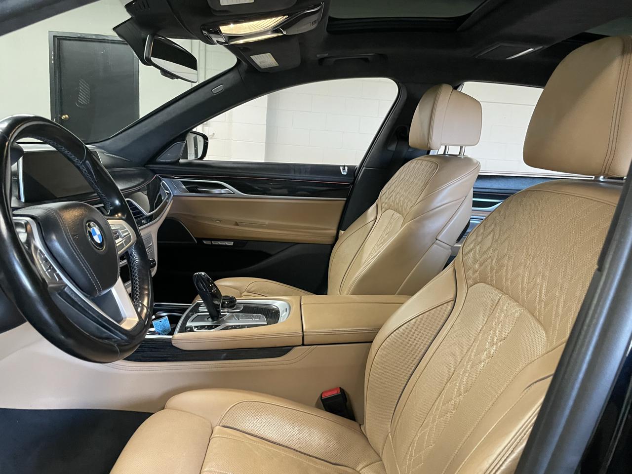 BMW 7-Series 750i xDrive 2016