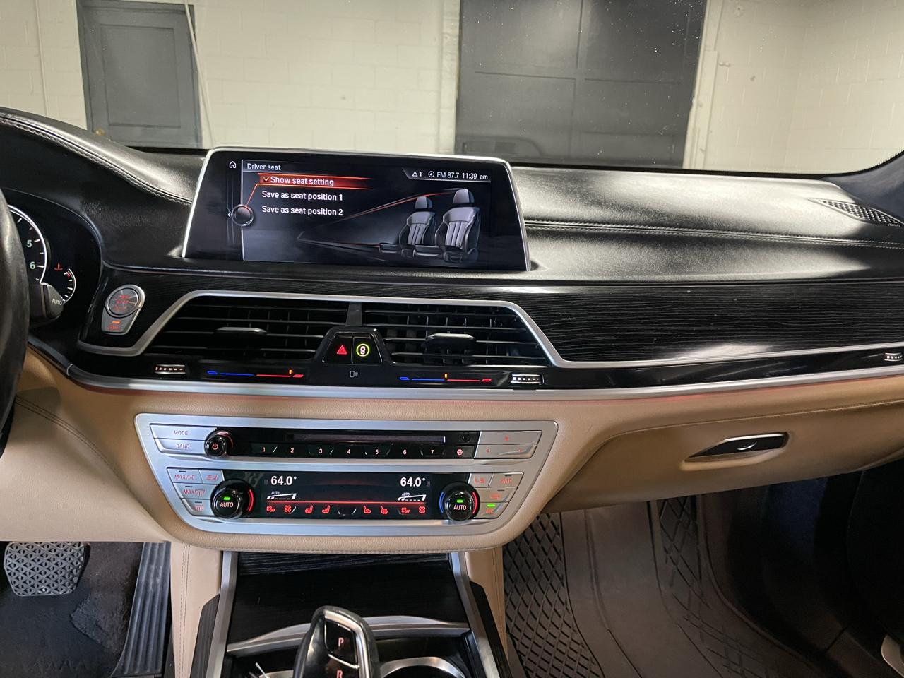 BMW 7-Series 750i xDrive 2016