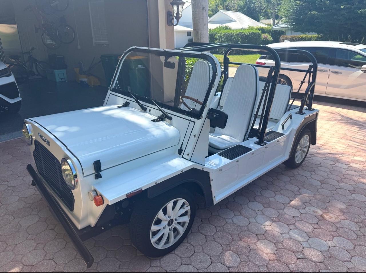 Moke Electric  2022