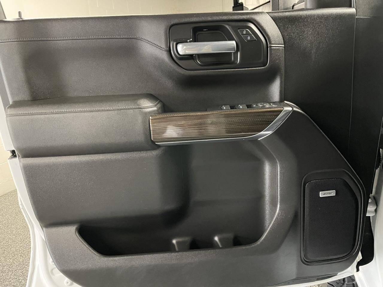 Chevrolet Silverado 1500 LT Trail Boss Crew Cab 4WD 2020