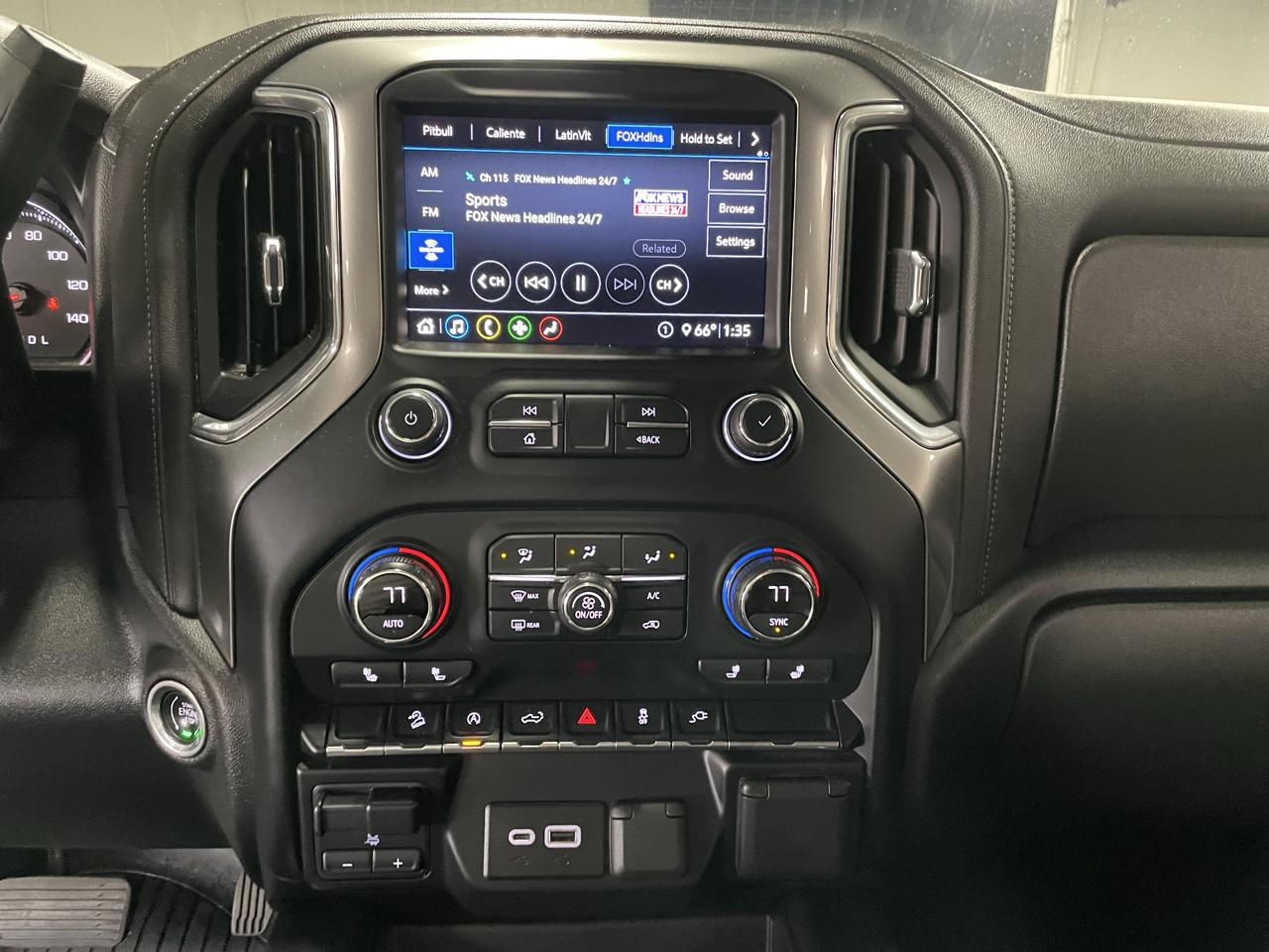Chevrolet Silverado 1500 LT Trail Boss Crew Cab 4WD 2020