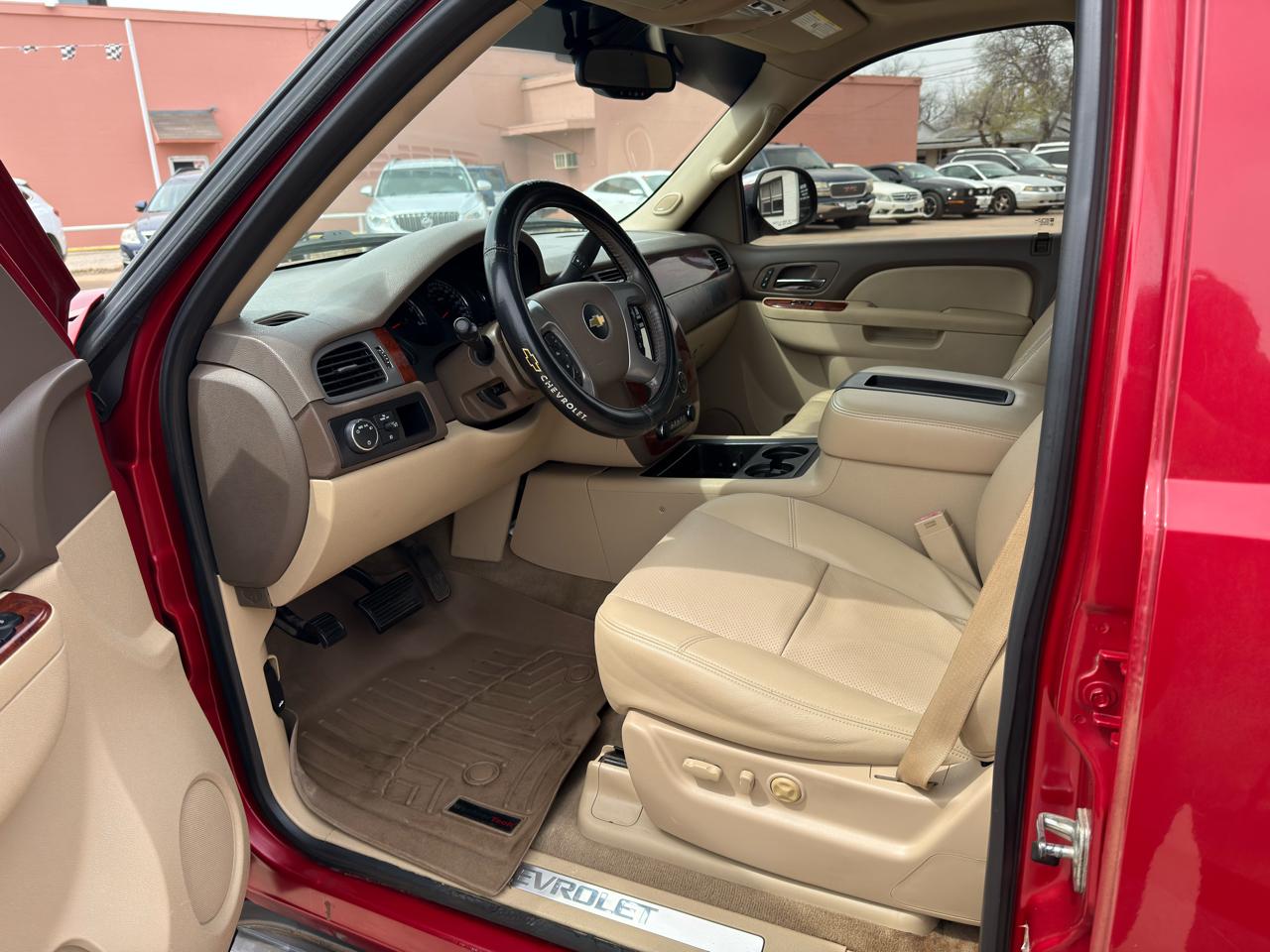 Chevrolet Tahoe  2012