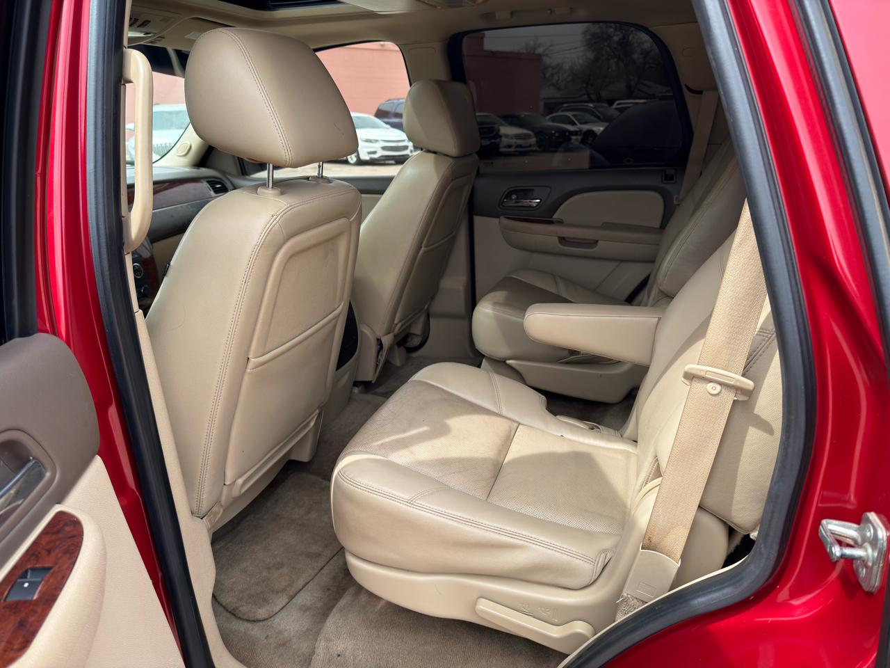 Chevrolet Tahoe  2012