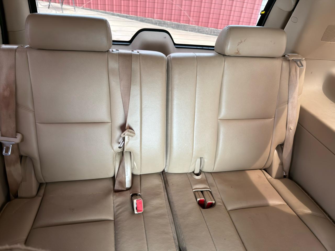 Chevrolet Tahoe  2012