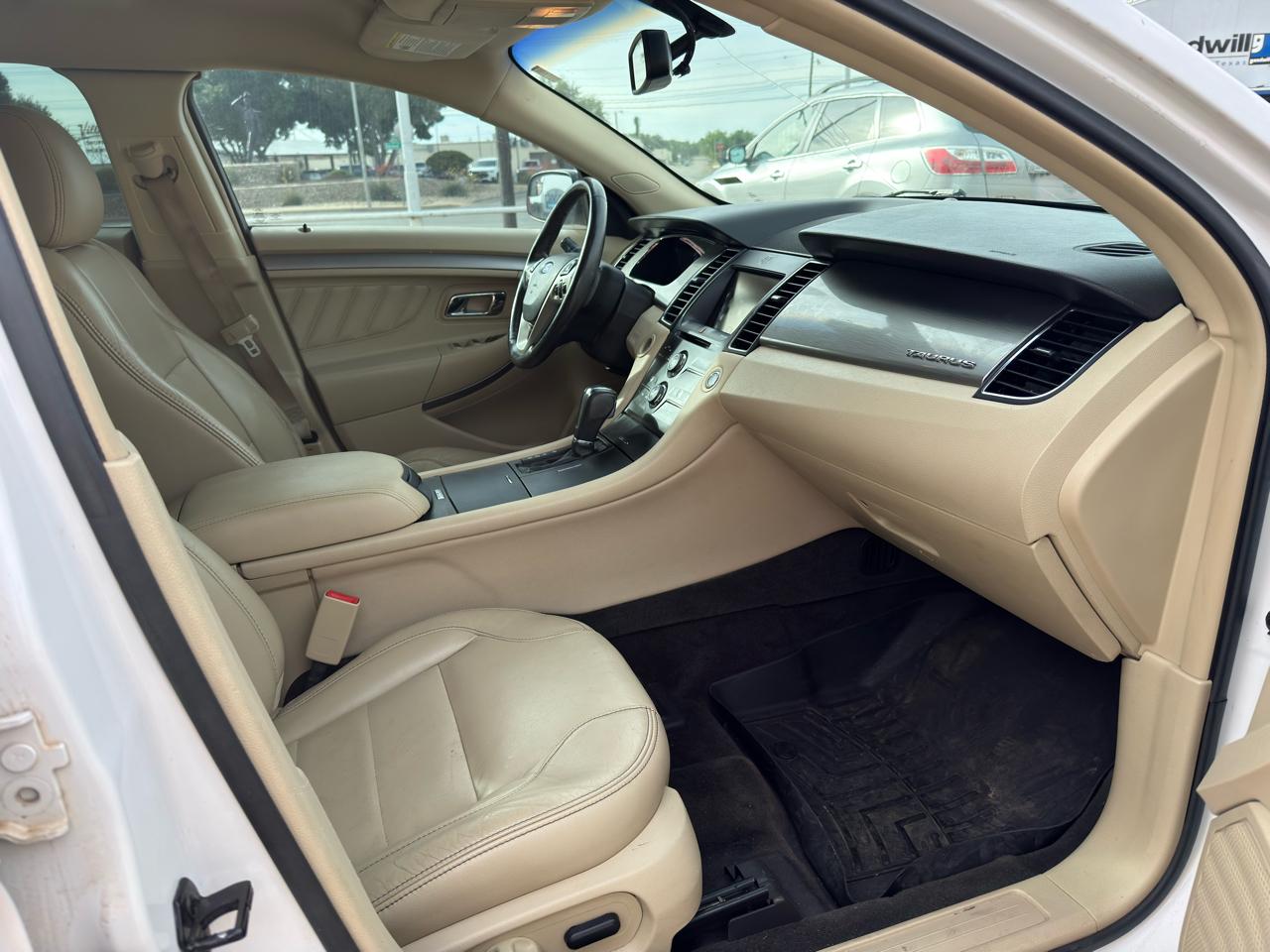 Ford Taurus  2013