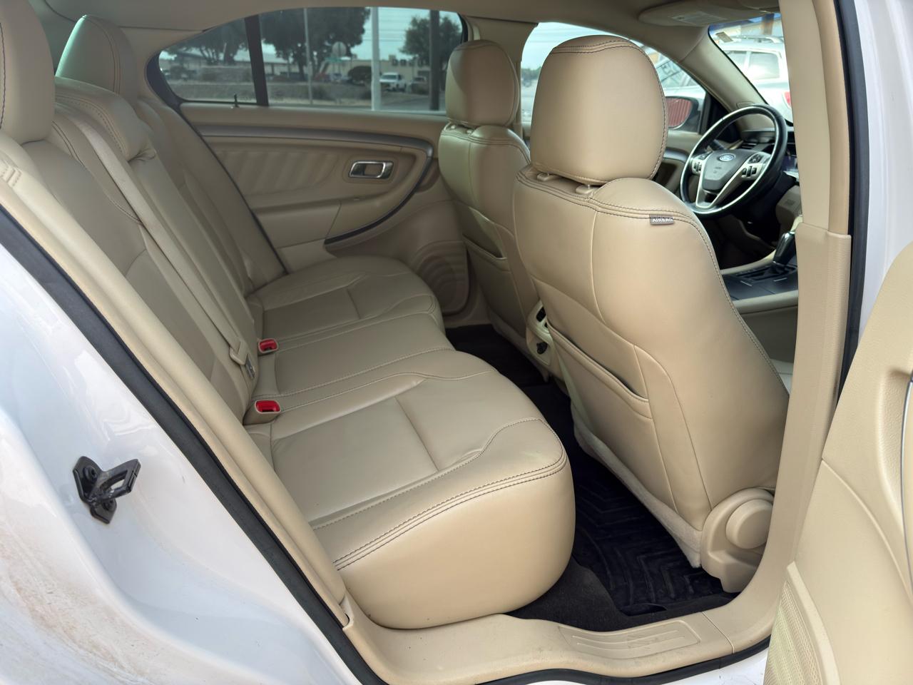 Ford Taurus  2013