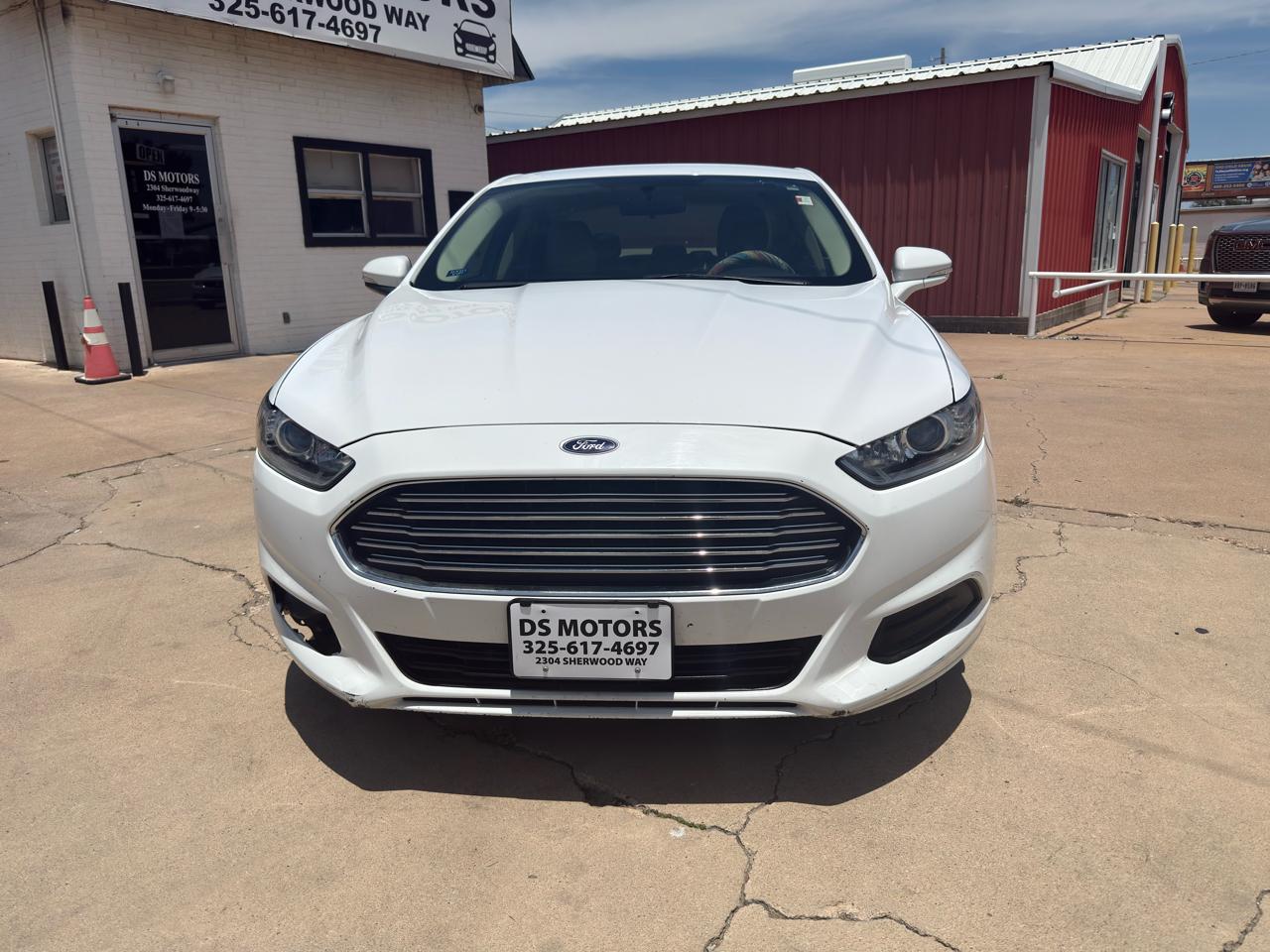 2015 Ford Fusion SE