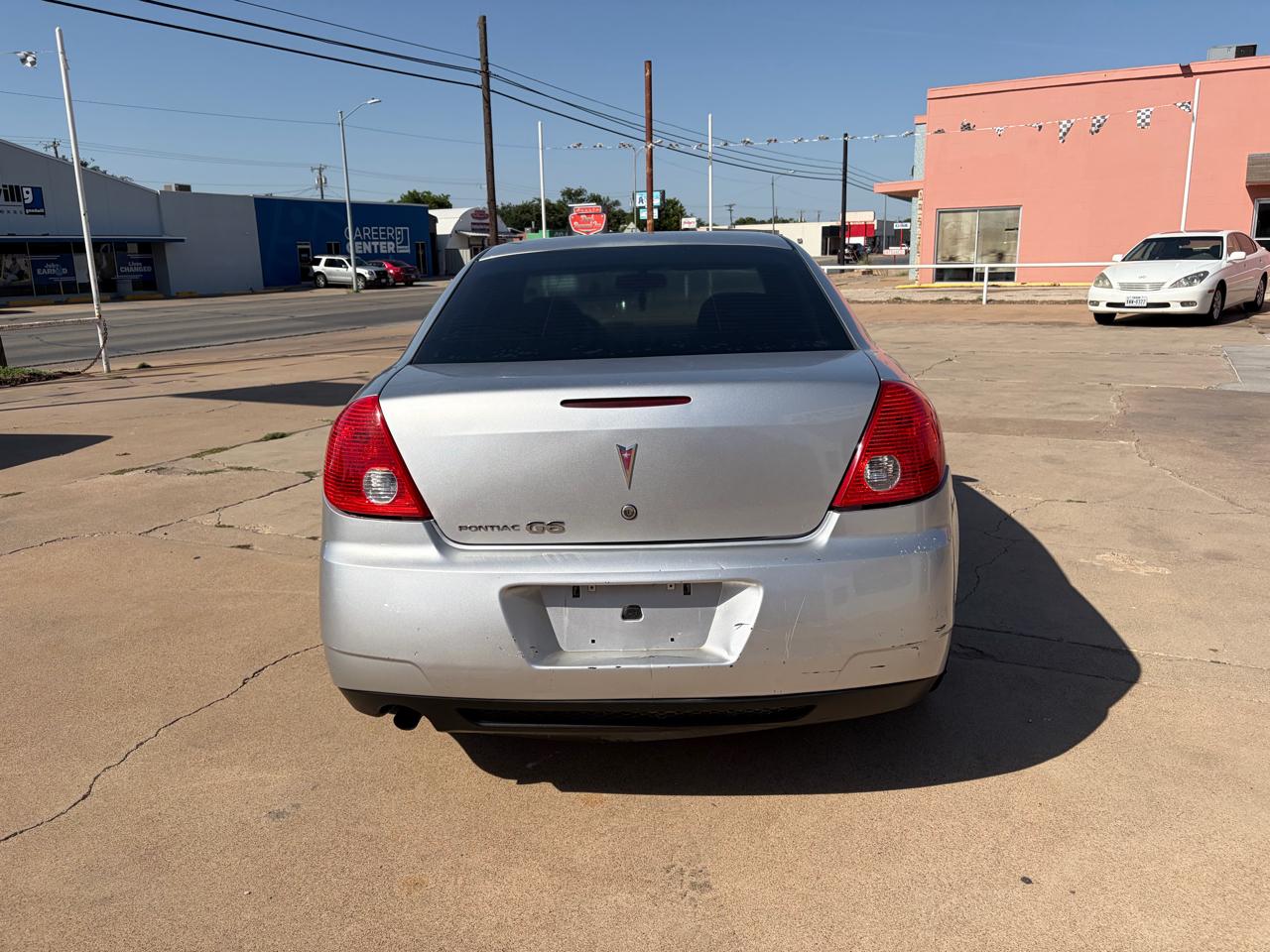 Pontiac G6  2010
