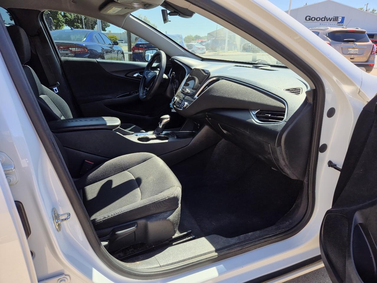 Chevrolet Malibu photo 6
