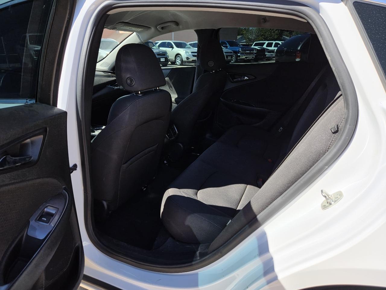 Chevrolet Malibu photo 7