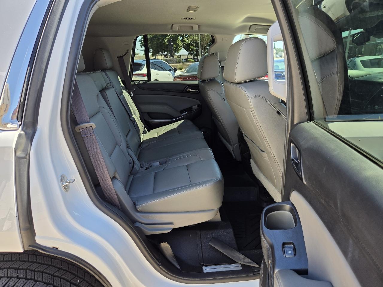 Chevrolet Tahoe photo 8