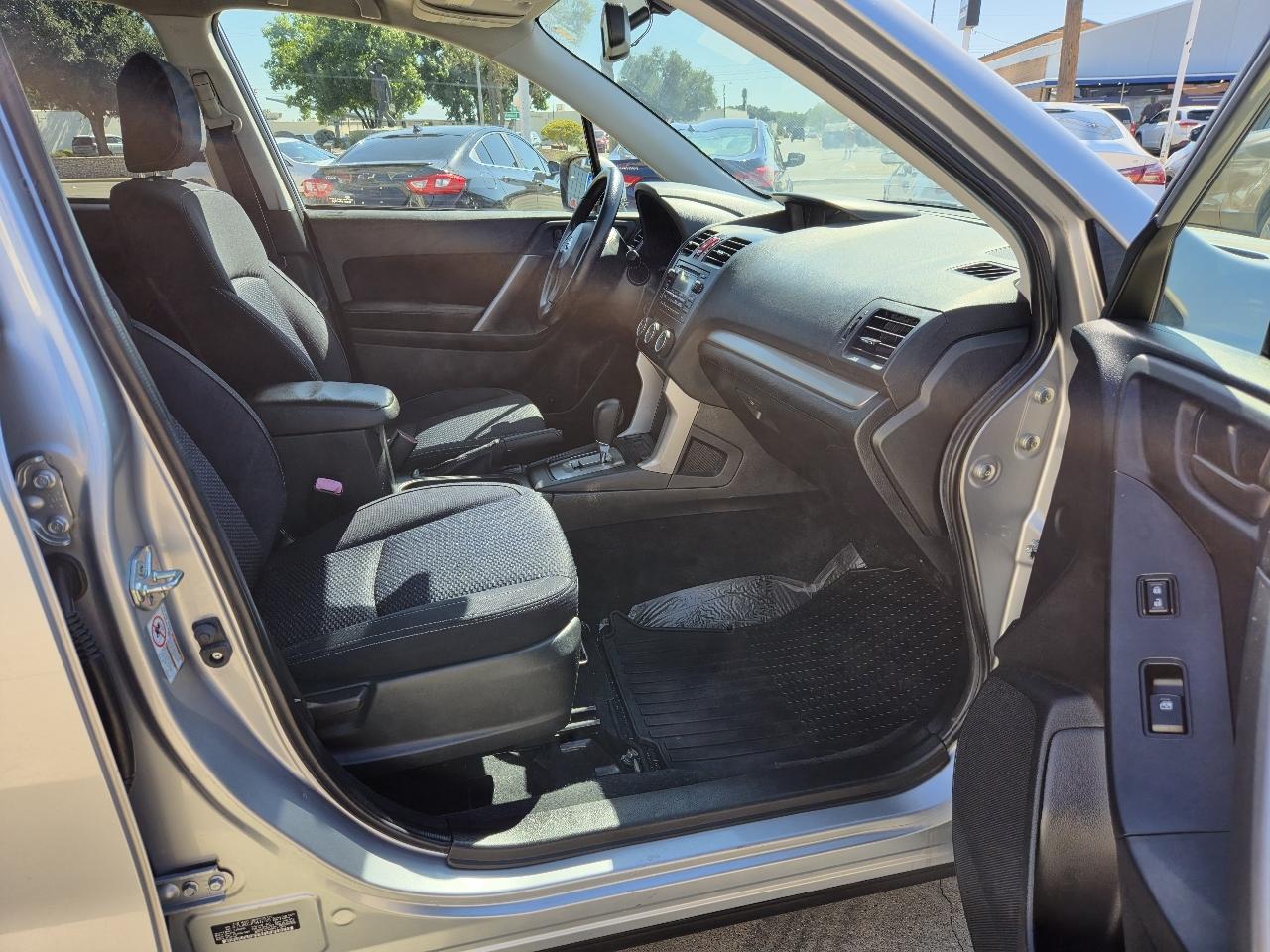 2015 Subaru Forester i Premium - Photo 6