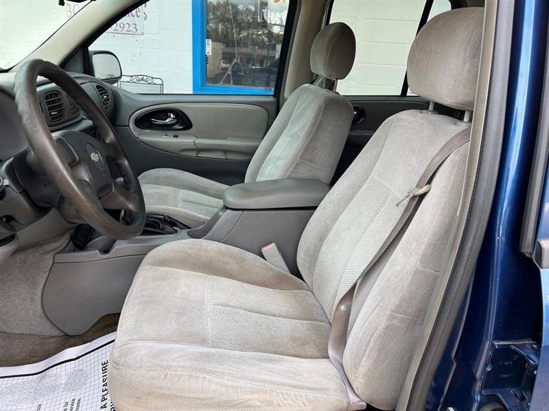 Chevrolet TrailBlazer LS 2WD 2006