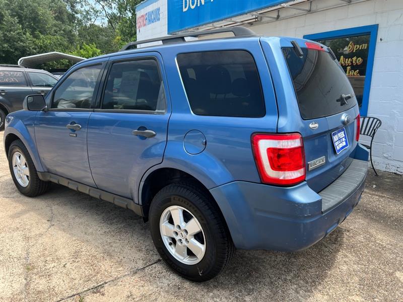 Ford Escape XLT FWD 2010