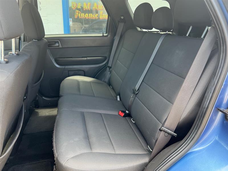 Ford Escape XLT FWD 2010