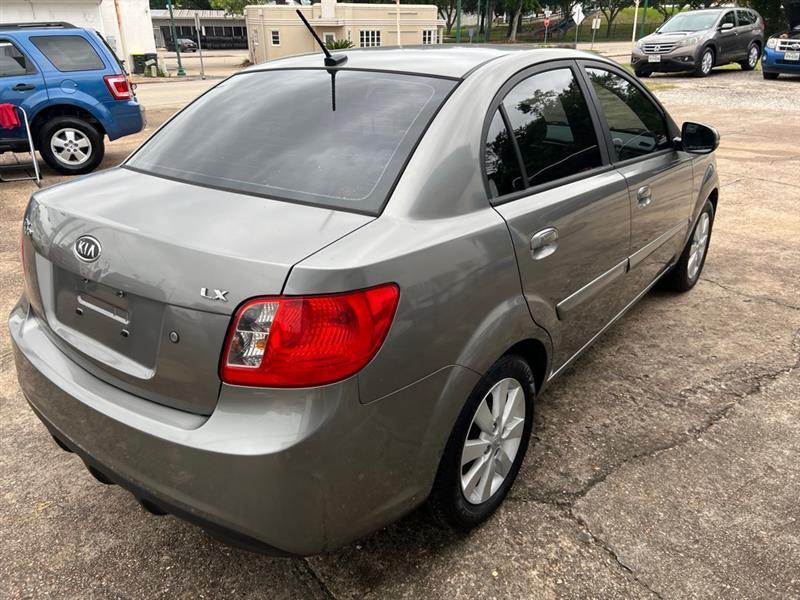 Kia Rio Base 2011