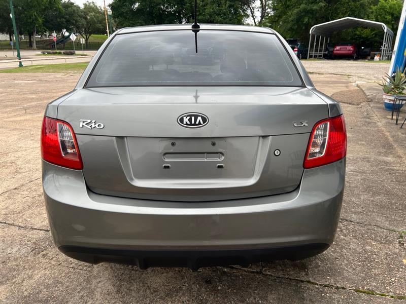 Kia Rio Base 2011