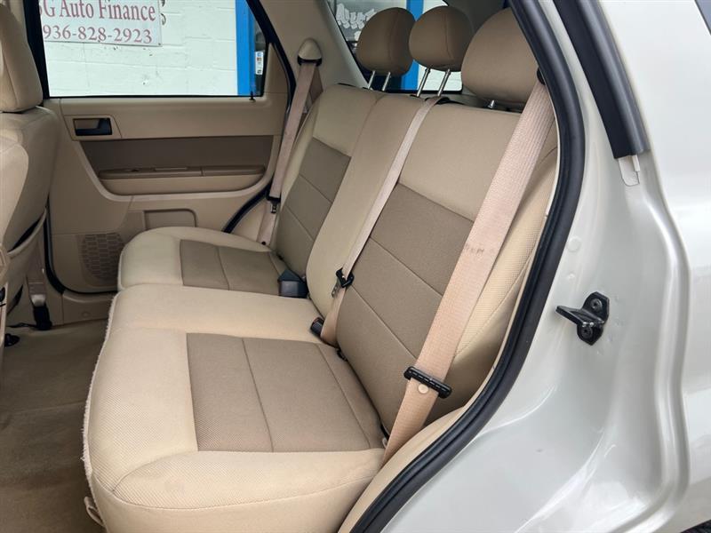 Ford Escape XLT FWD I4 2009