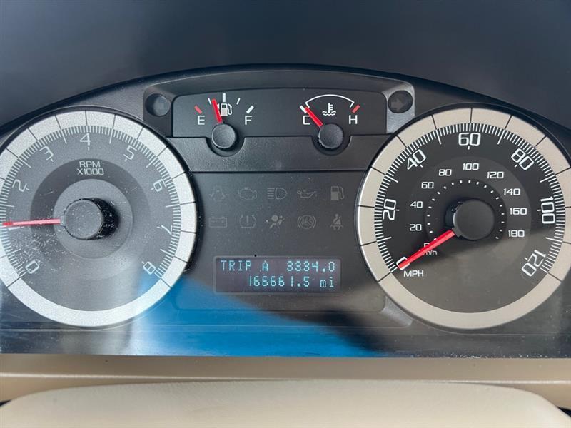 Ford Escape XLT FWD I4 2009