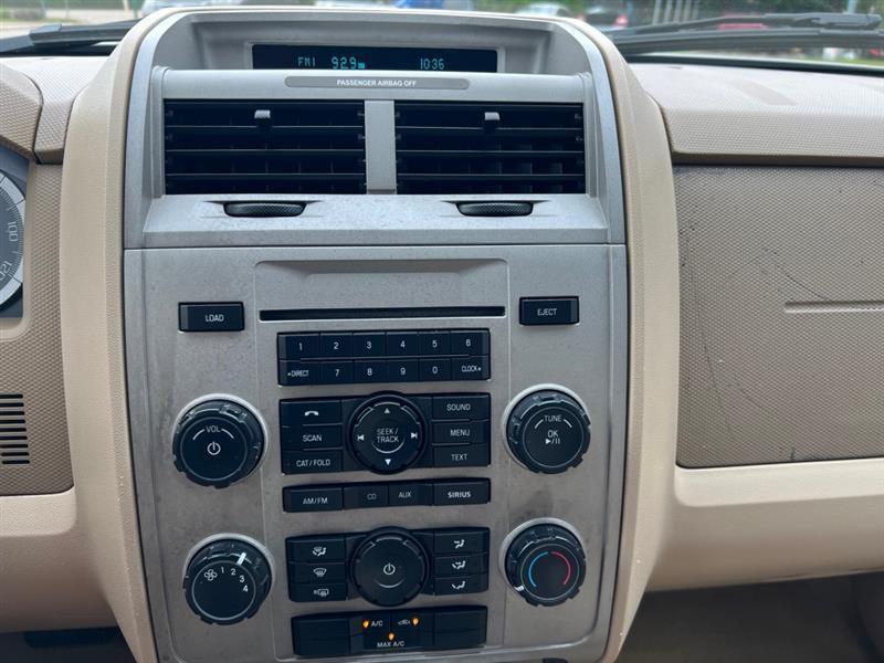 Ford Escape XLT FWD I4 2009