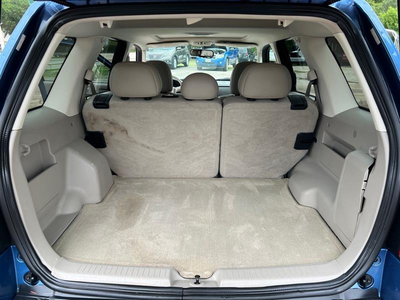 Ford Escape XLT FWD V6 2009