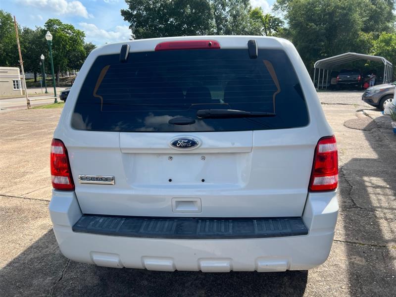 Ford Escape XLS FWD 2011
