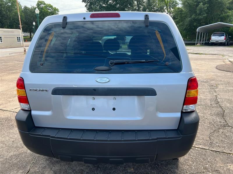 Ford Escape XLS 2WD 2005