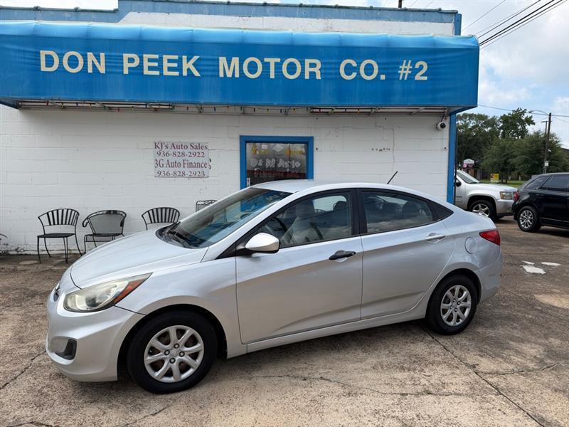 Hyundai Accent GLS 4-Door 2012