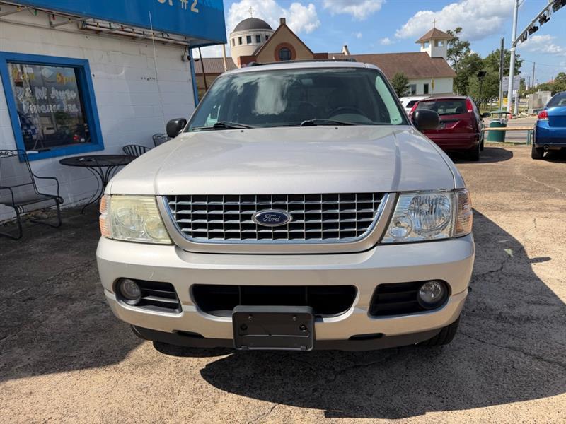 Ford Explorer XLT 4.6L 2WD 2005