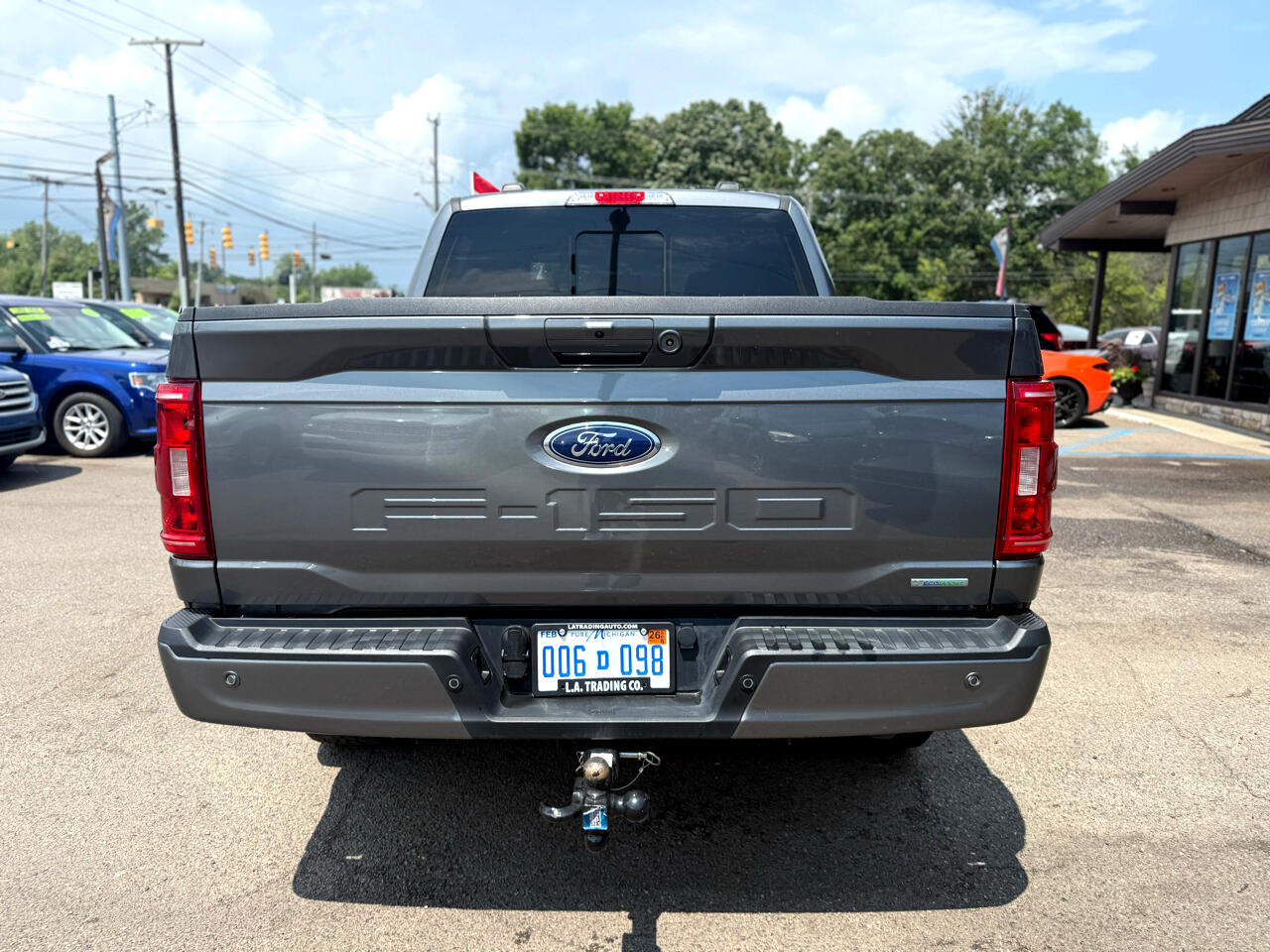 2023 Ford F-150 XLT photo 3