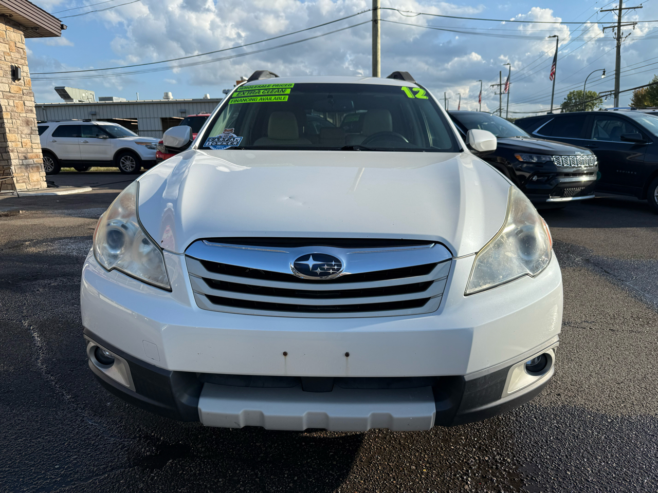 2012 Subaru Outback 2.5i Limited photo 2