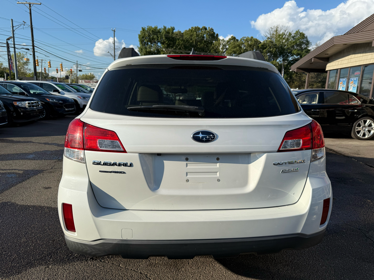 2012 Subaru Outback 2.5i Limited photo 6