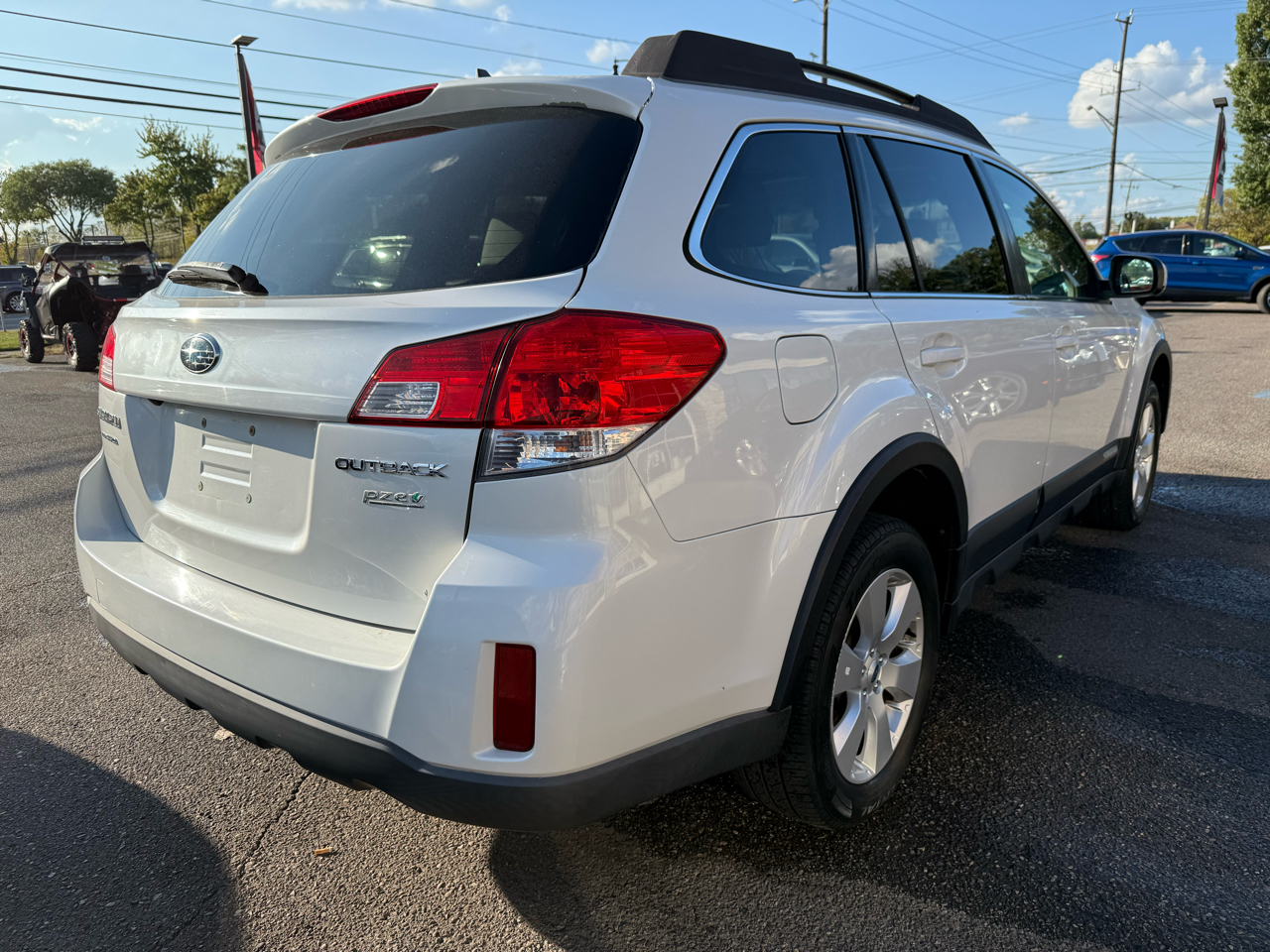 2012 Subaru Outback 2.5i Limited photo 7