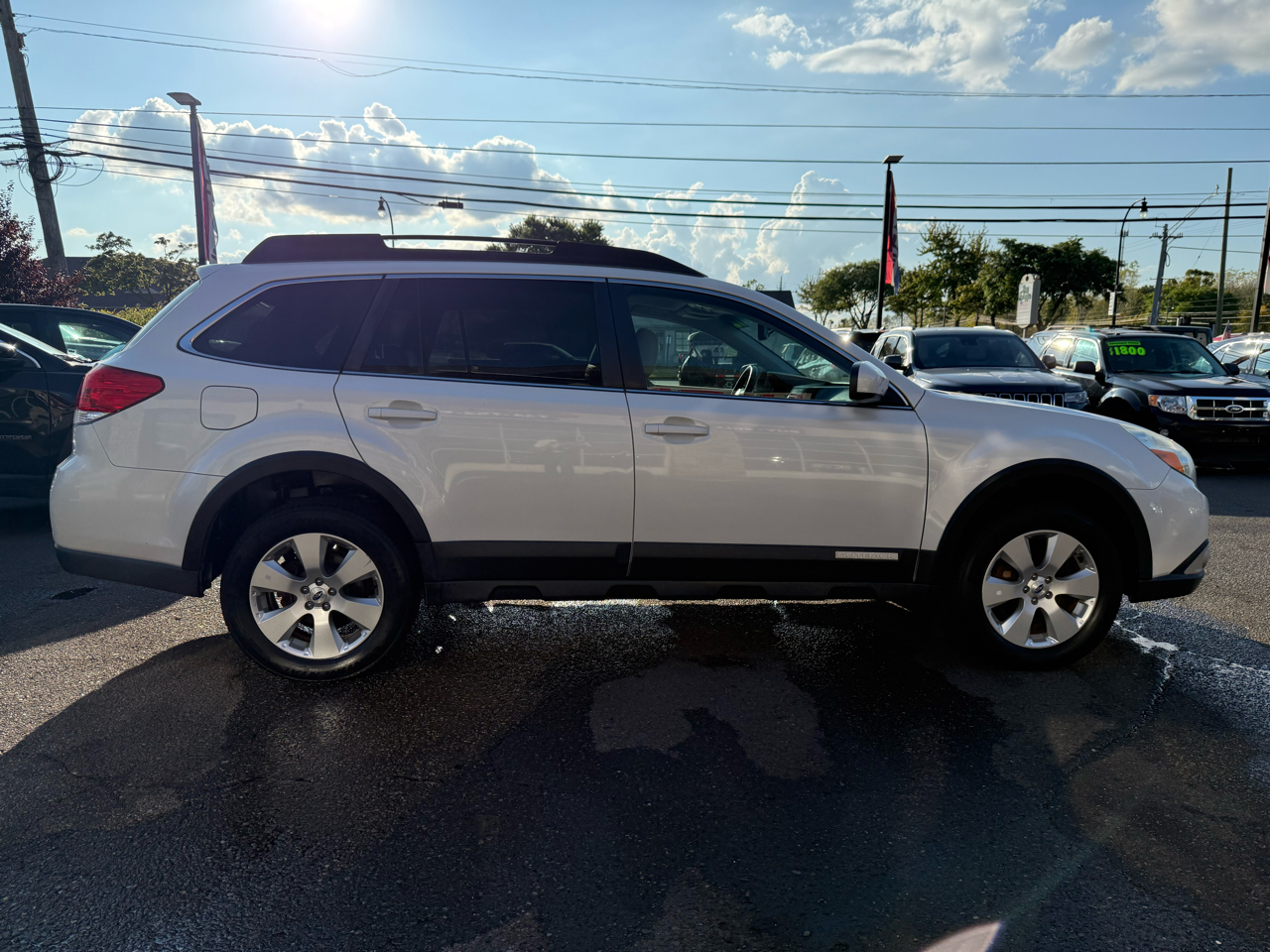 2012 Subaru Outback 2.5i Limited photo 8
