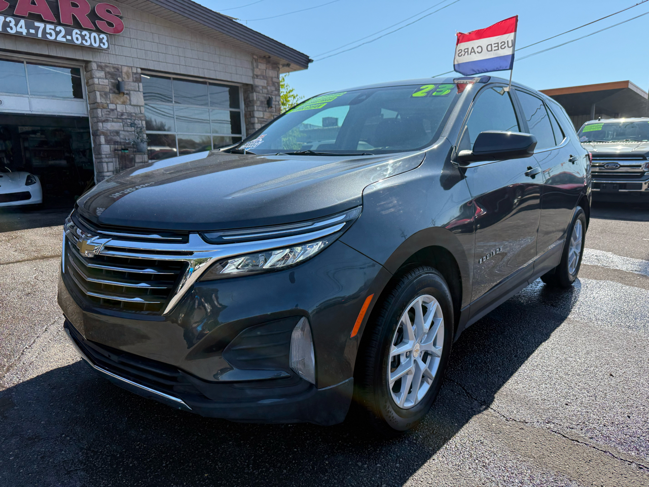 2023 Chevrolet Equinox LT photo 3