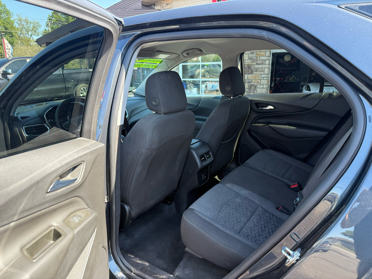 2023 Chevrolet Equinox LT photo 8