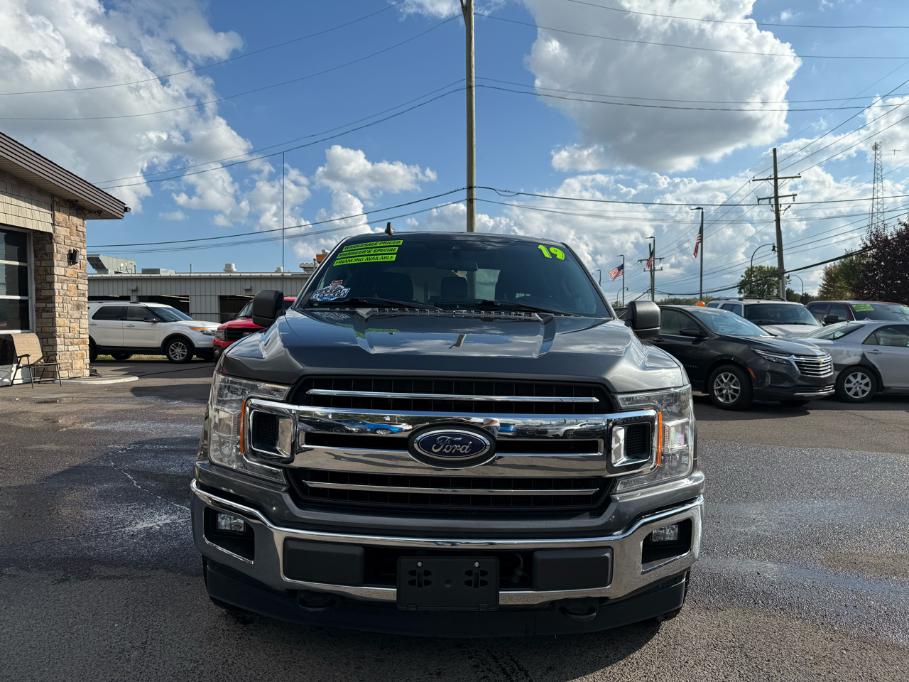 2019 Ford F-150 XLT photo 2